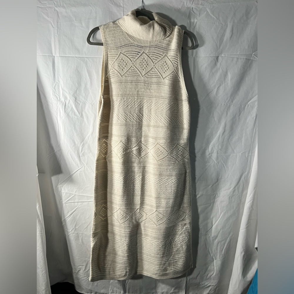 Beautiful dress in ivory wool mix by Lauren Ralph Lauren